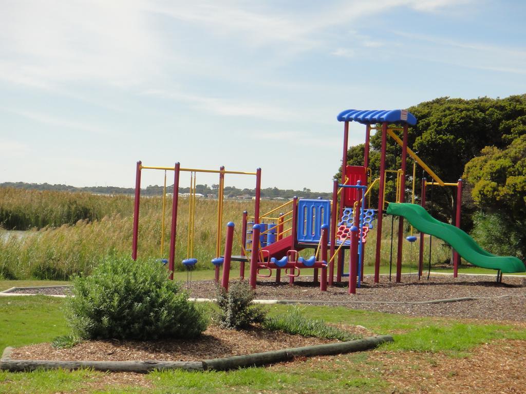 Lake Albert Caravan Park Hotel Meningie Buitenkant foto