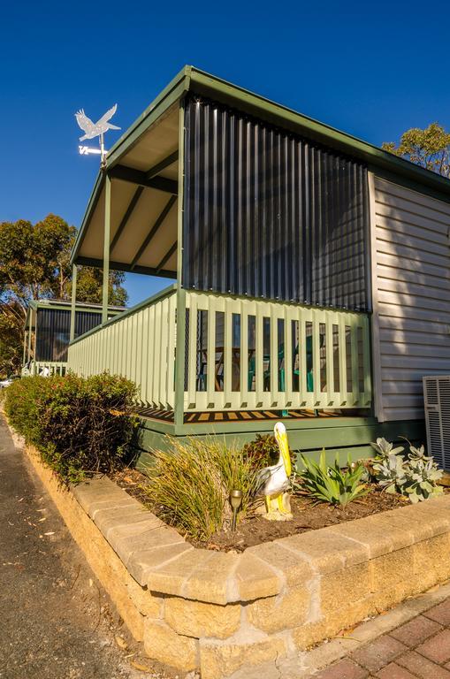 Lake Albert Caravan Park Hotel Meningie Buitenkant foto