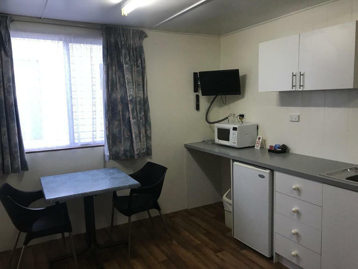 Lake Albert Caravan Park Hotel Meningie Buitenkant foto
